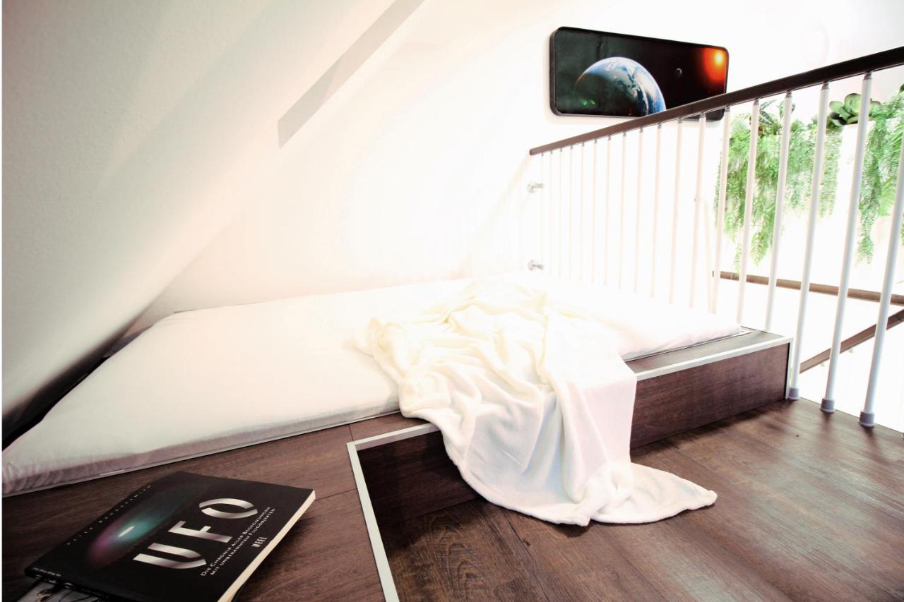 Secret Hideaways Space Loft Wohndesign Auf 2 Etagen L 450M Bis Uni Duisburg Exterior foto